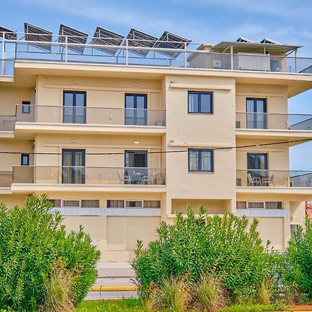 Sunflower Suites Gouvia Corfu ภายนอก รูปภาพ