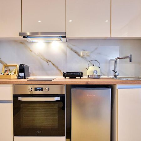 Sunflower Suites Gouvia Corfu ภายนอก รูปภาพ