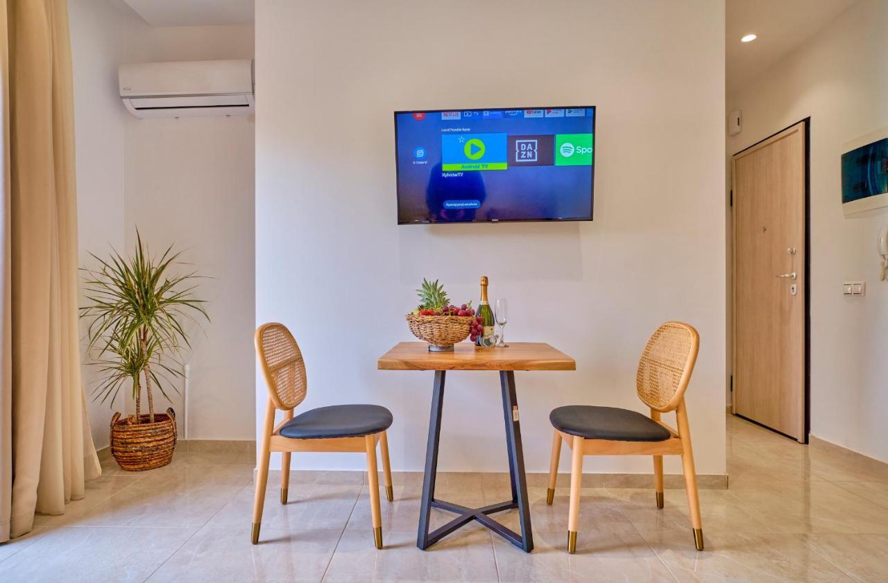 Sunflower Suites Gouvia Corfu ภายนอก รูปภาพ