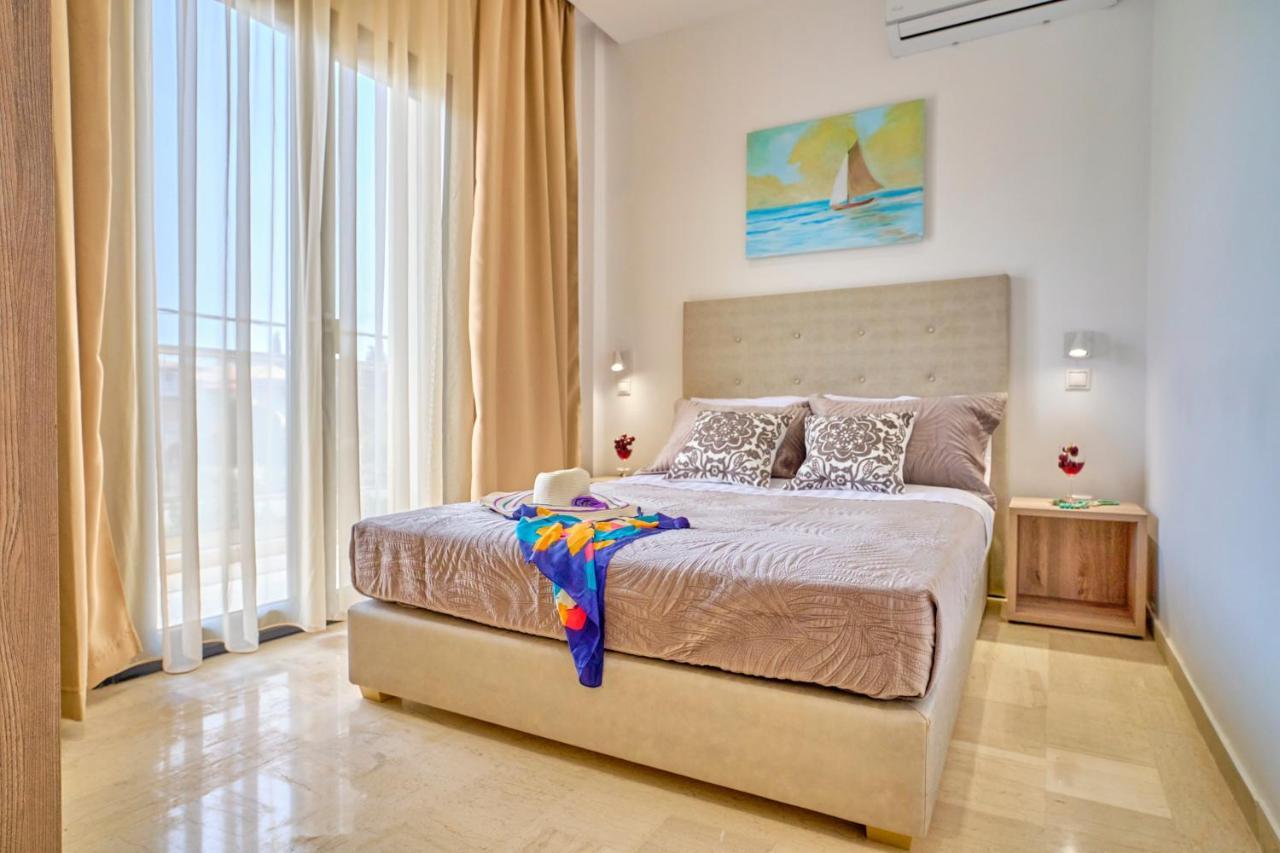 Sunflower Suites Gouvia Corfu ภายนอก รูปภาพ