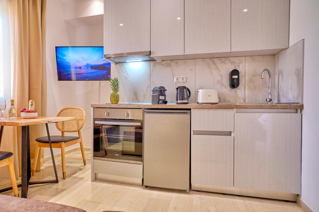 Sunflower Suites Gouvia Corfu ภายนอก รูปภาพ