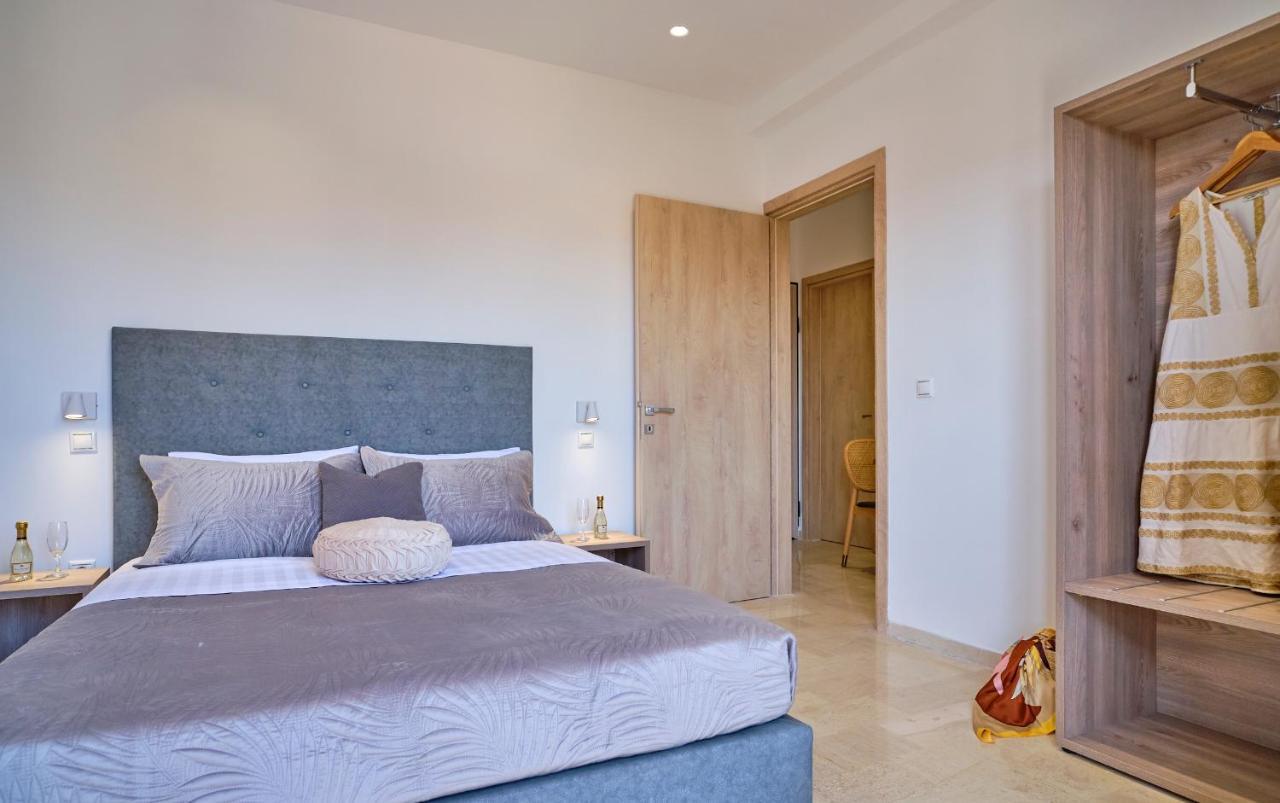 Sunflower Suites Gouvia Corfu ภายนอก รูปภาพ