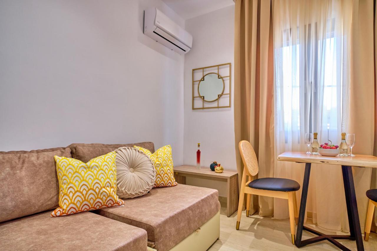 Sunflower Suites Gouvia Corfu ภายนอก รูปภาพ