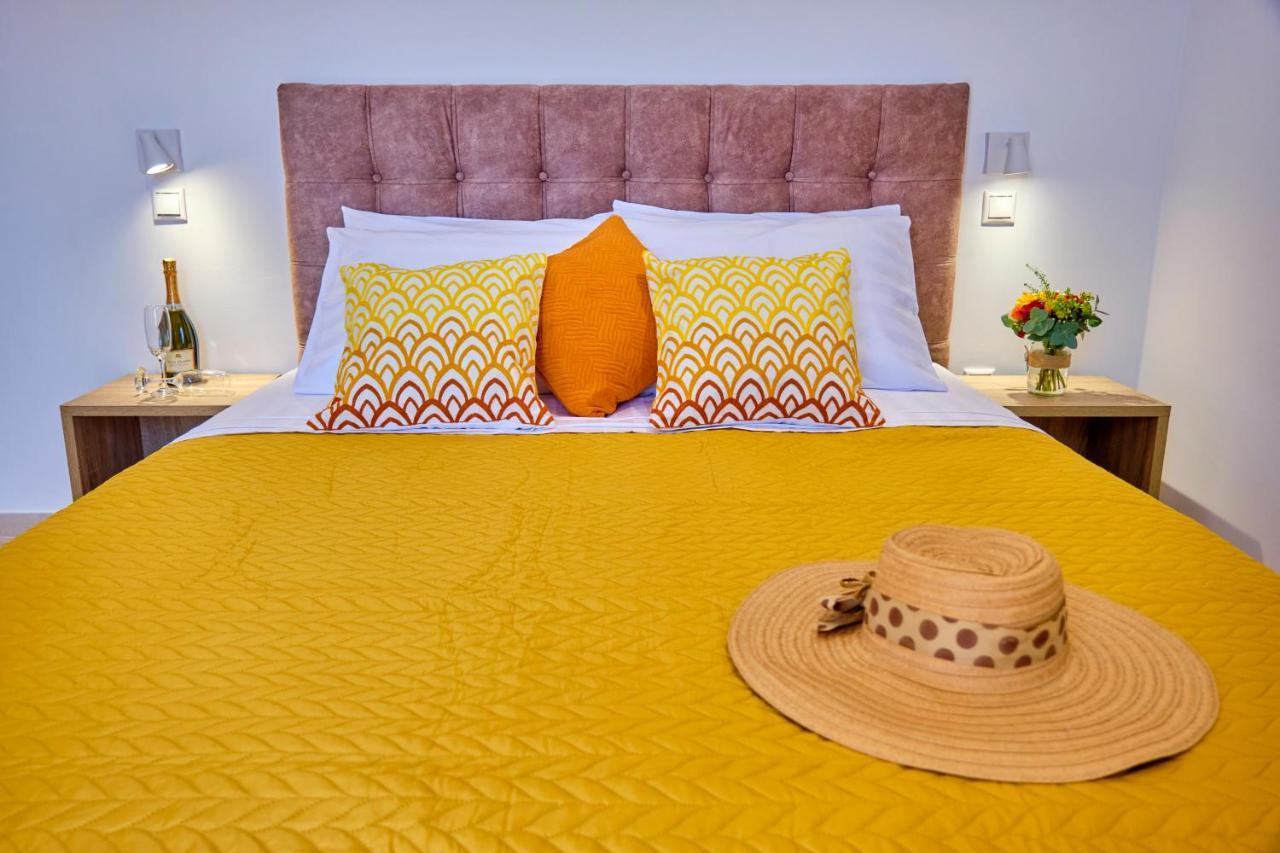 Sunflower Suites Gouvia Corfu ภายนอก รูปภาพ