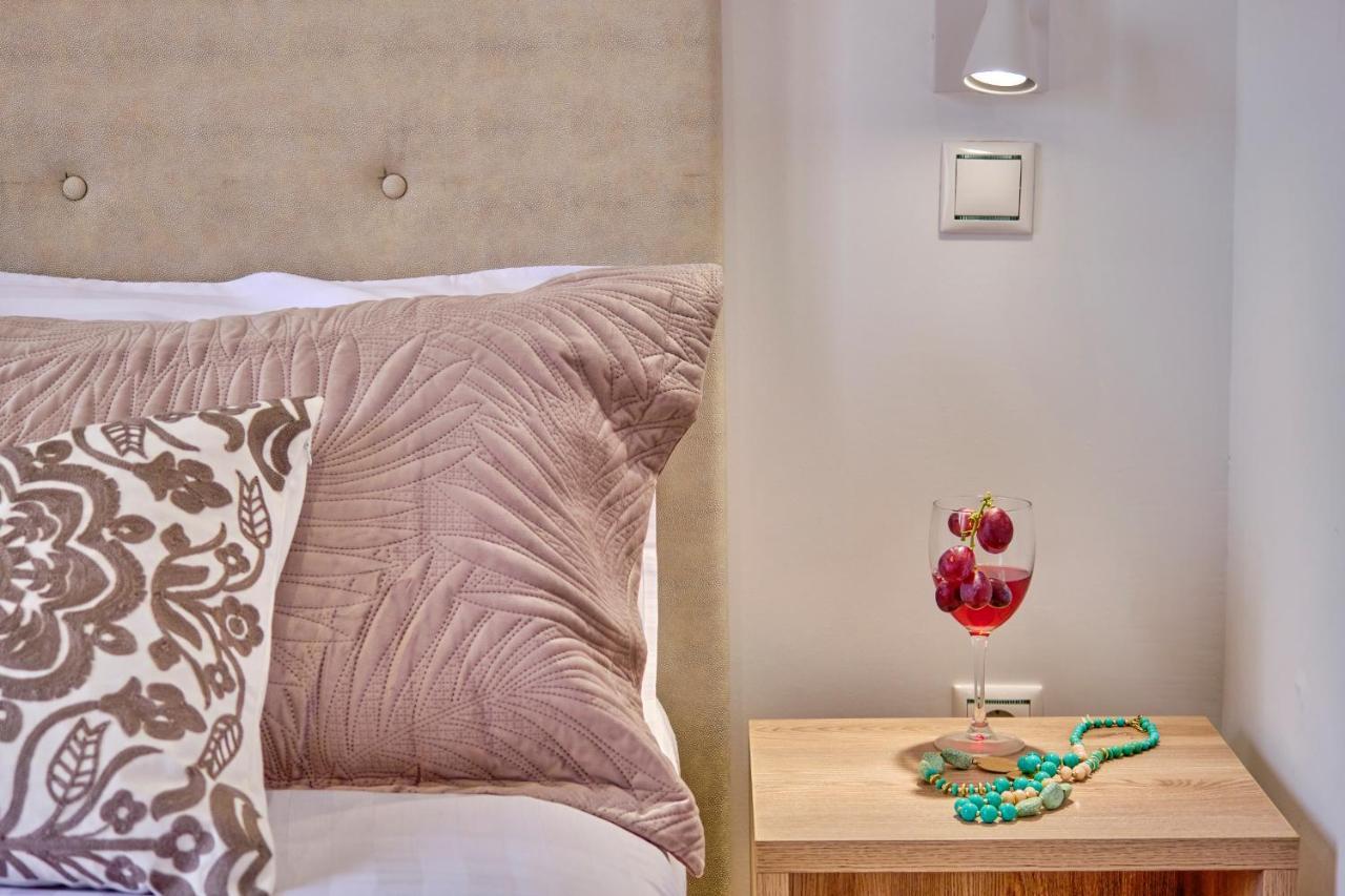 Sunflower Suites Gouvia Corfu ภายนอก รูปภาพ