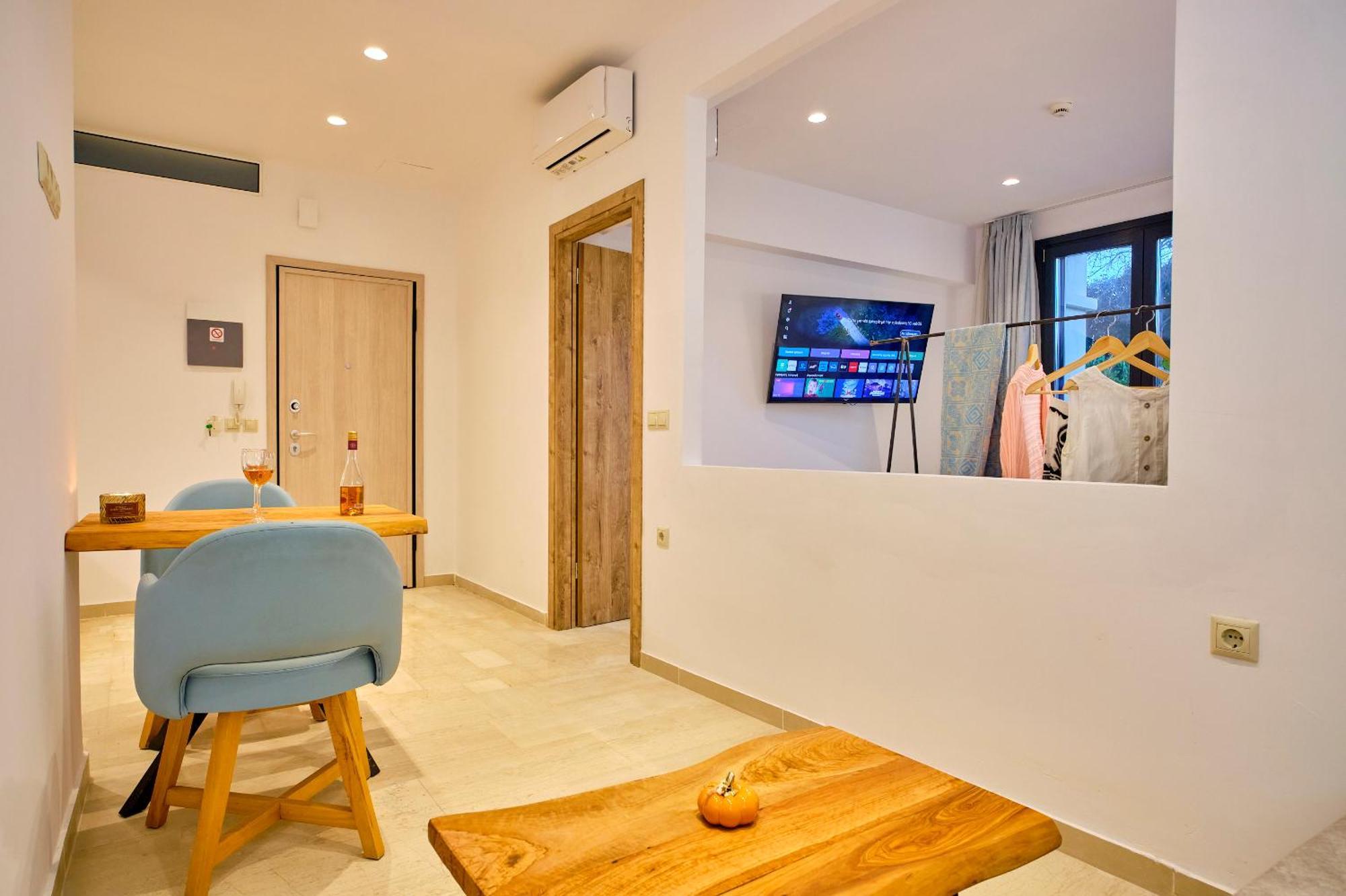Sunflower Suites Gouvia Corfu ภายนอก รูปภาพ